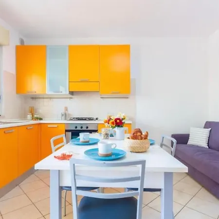 Piazza Del Sole Apartment *
